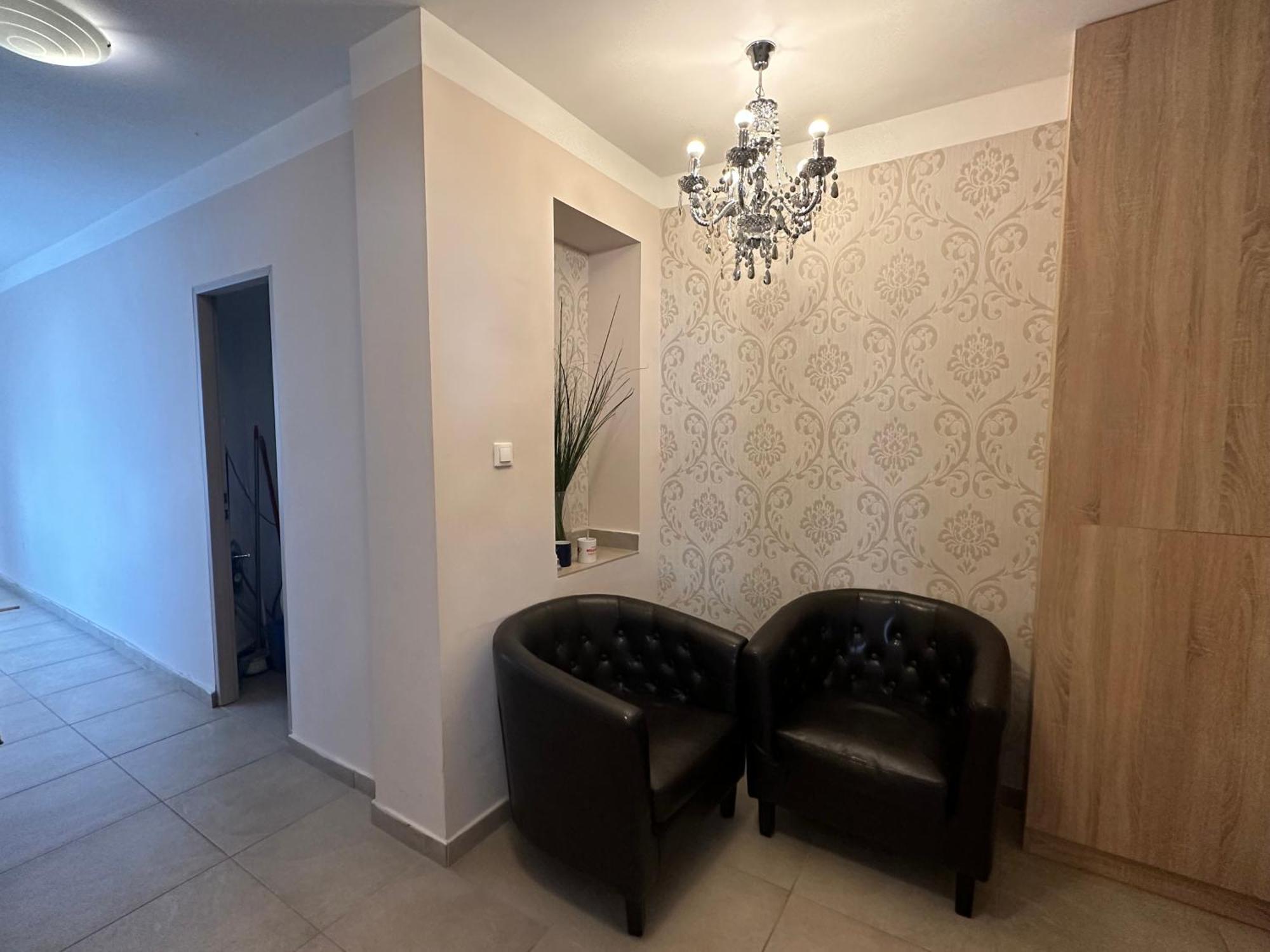 Apartment Bright Apartment In The Most Beautiful Street Of Budapest Vaci Street, Fashion Street